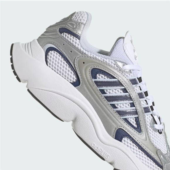 Adidas Originals Women’s Ozmillen Sneakers Size 8 Silver Tech Indigo - Picture 3 of 8